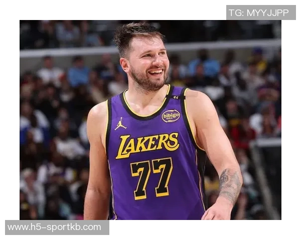 霍福德谈交易截止日前的不确定性东契奇被交易让一切变得可能 霍福德谈交易截止日前的不确定性东契奇被交易让一切变得可能